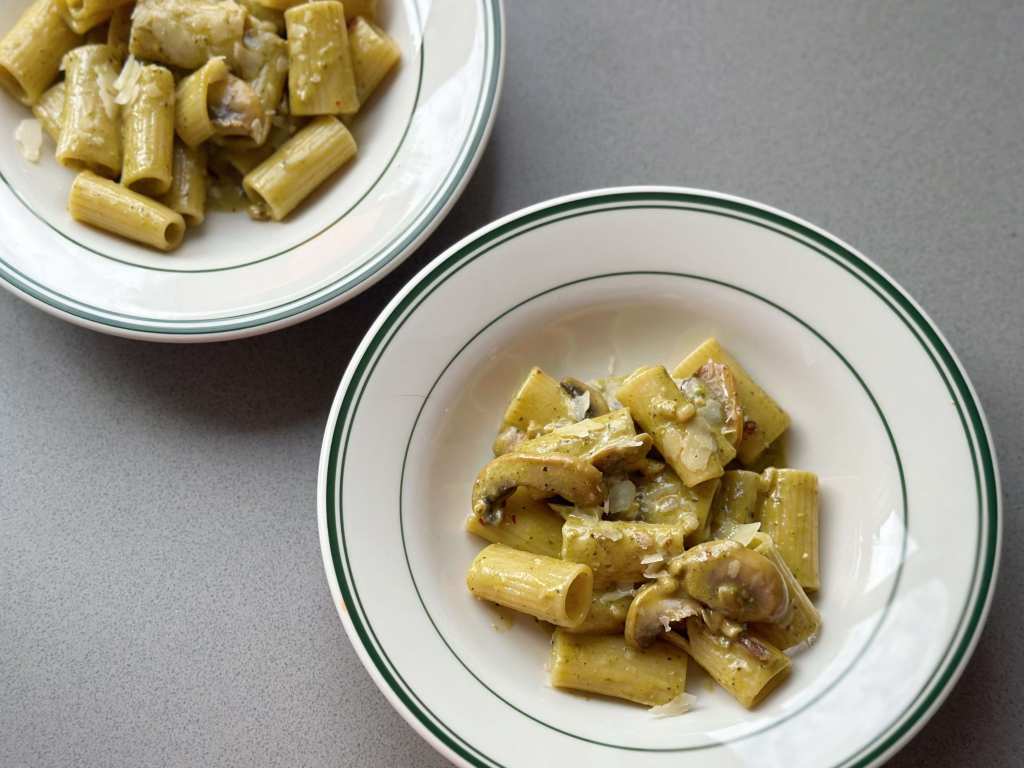 Pesto Pasta (using store bought&nbsp;pesto)